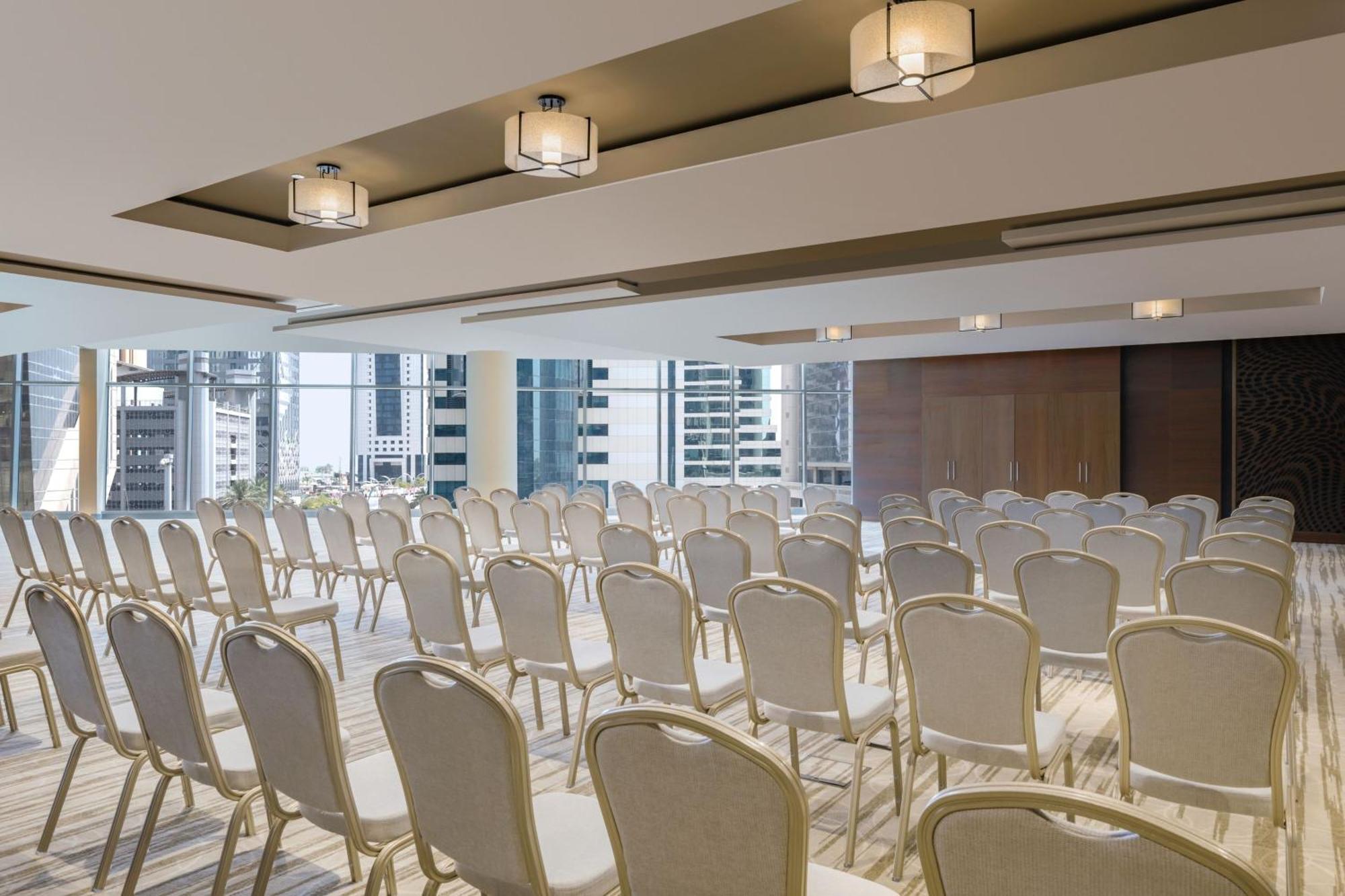 Le Meridien City Center Doha Dış mekan fotoğraf