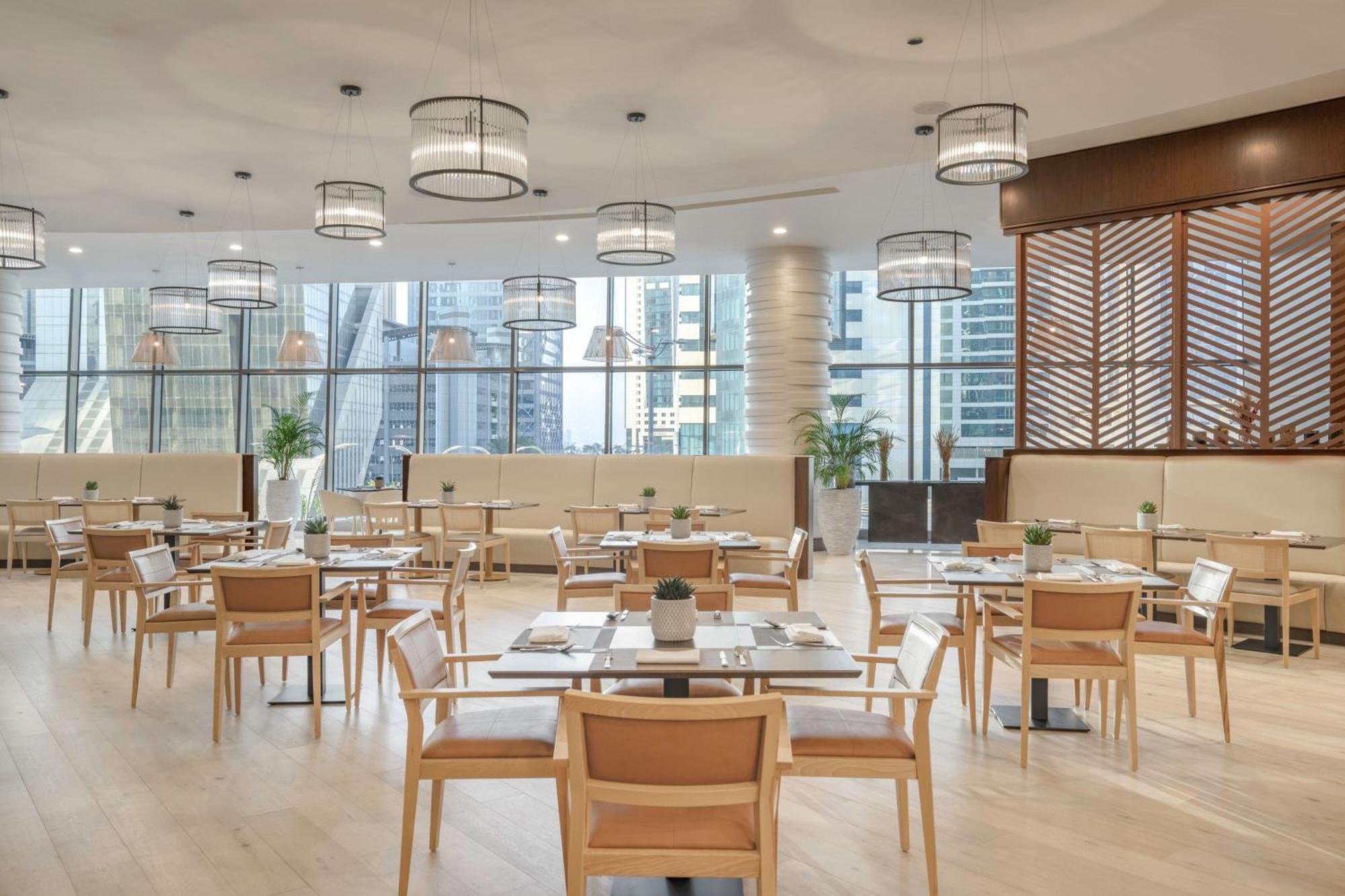 Le Meridien City Center Doha Dış mekan fotoğraf