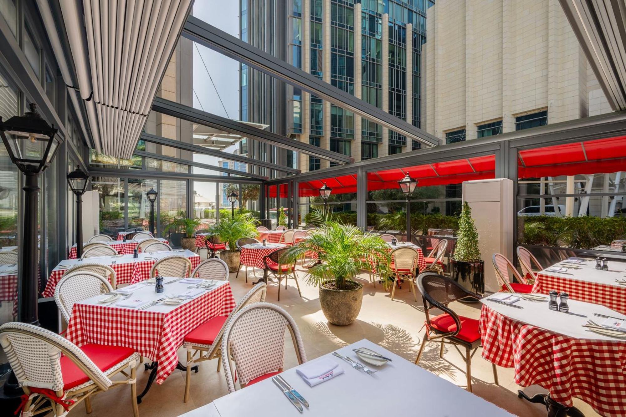 Le Meridien City Center Doha Dış mekan fotoğraf